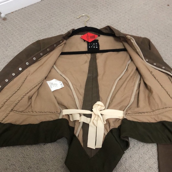 Brown stitched leather jacket - Picture 3 of 5